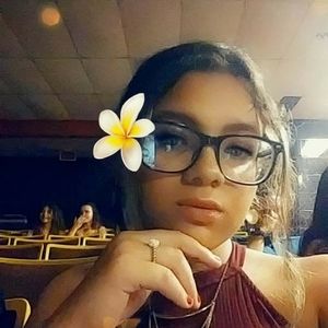 Meet your Posher, Joyce